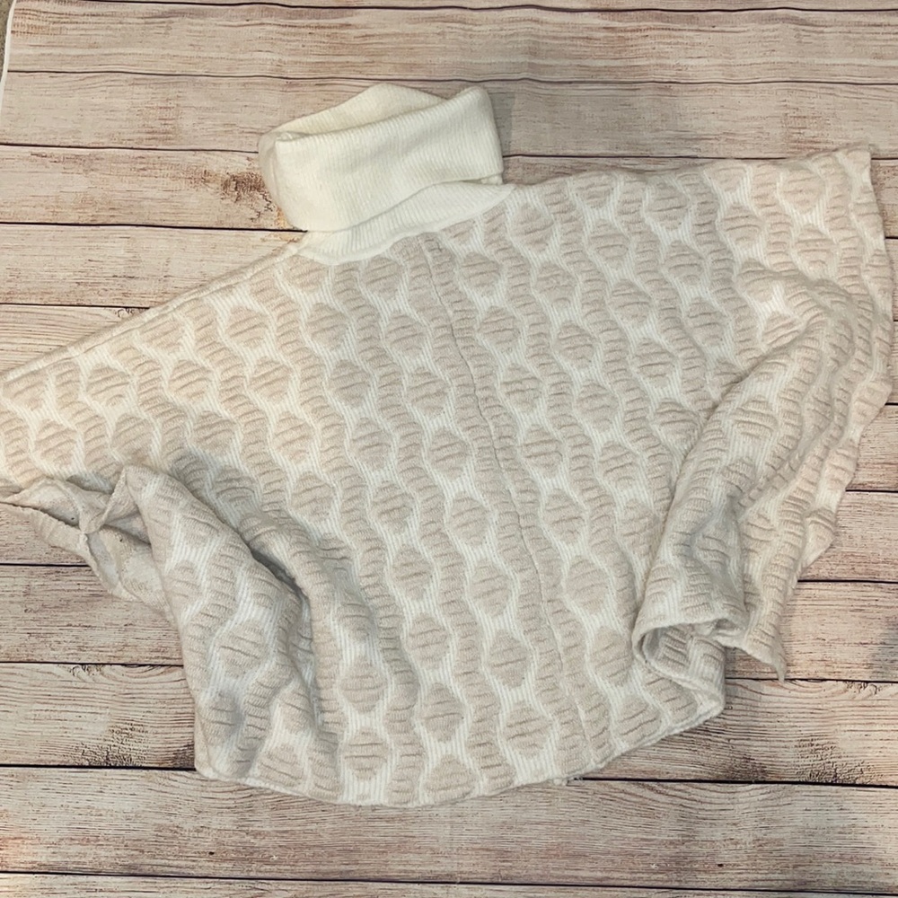 World Market One Size Thick Wool Cream and Tan Shrug Poncho